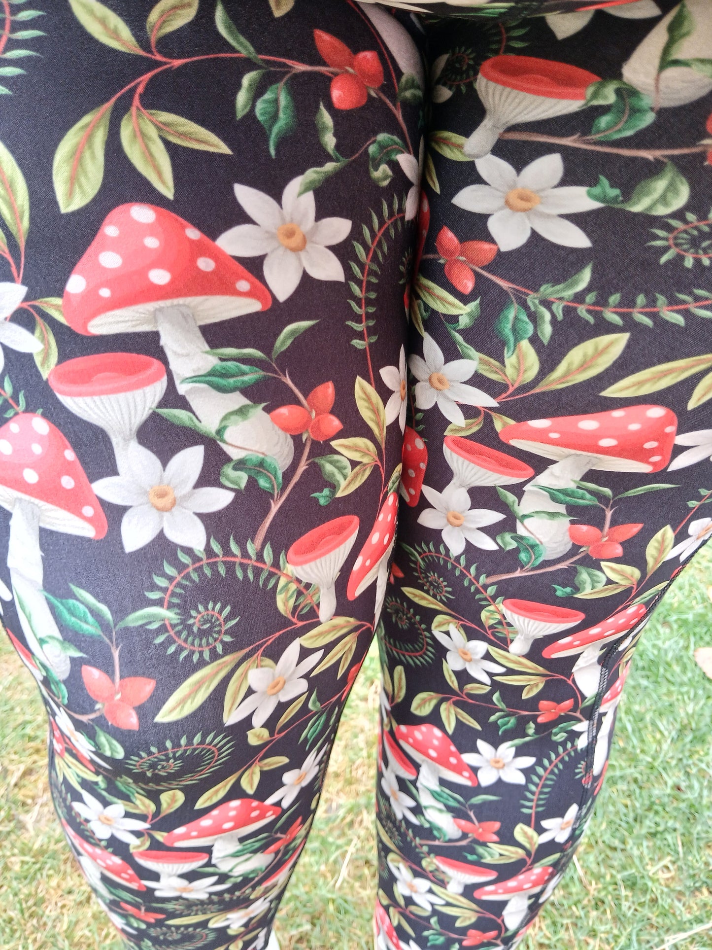 Mushroom and flowers -Pockets