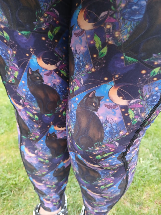 Feline friend pocket leggings