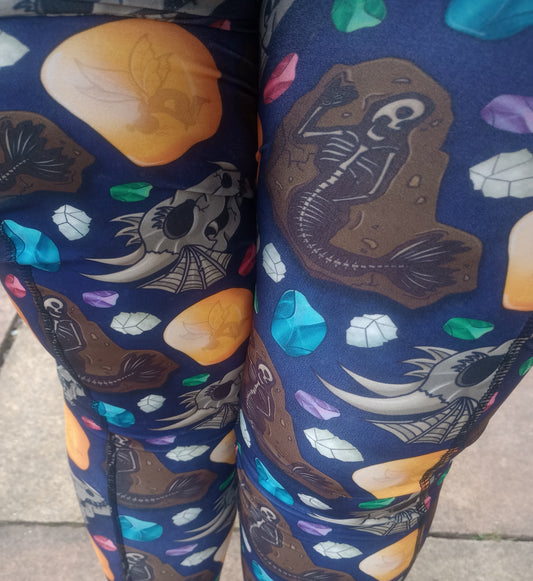 Unusual Fossils CAPRI pocket yoga